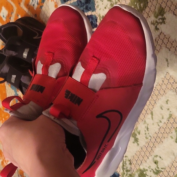 5 pairs of Boys shoes in different sizes - Picture 5 of 5